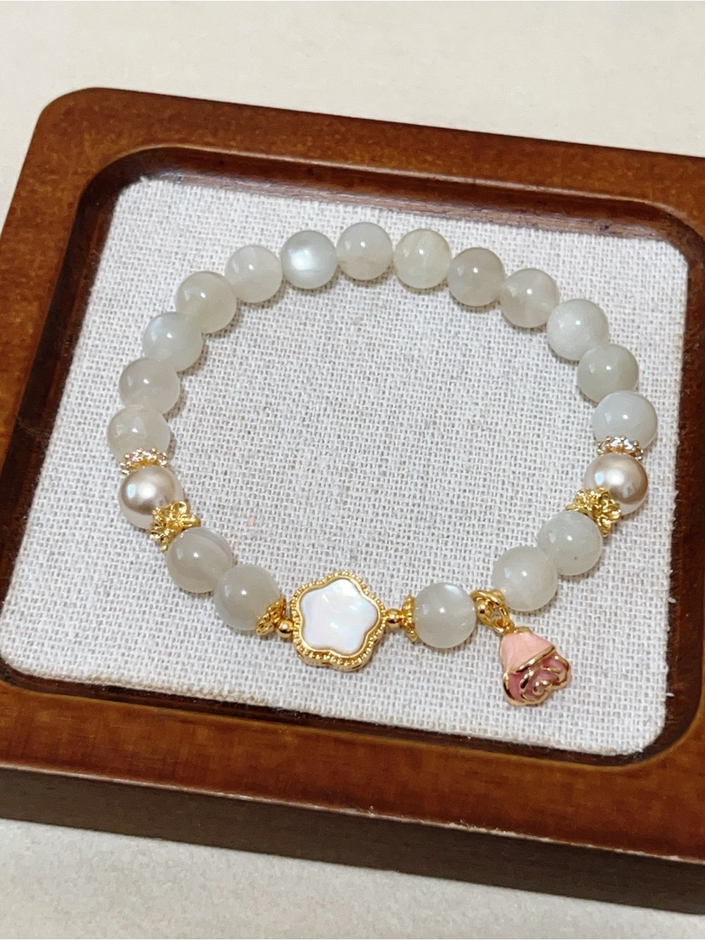 Real Mother of Pearl Star Charm with silver White Moonstone bead Bracelet 8mm